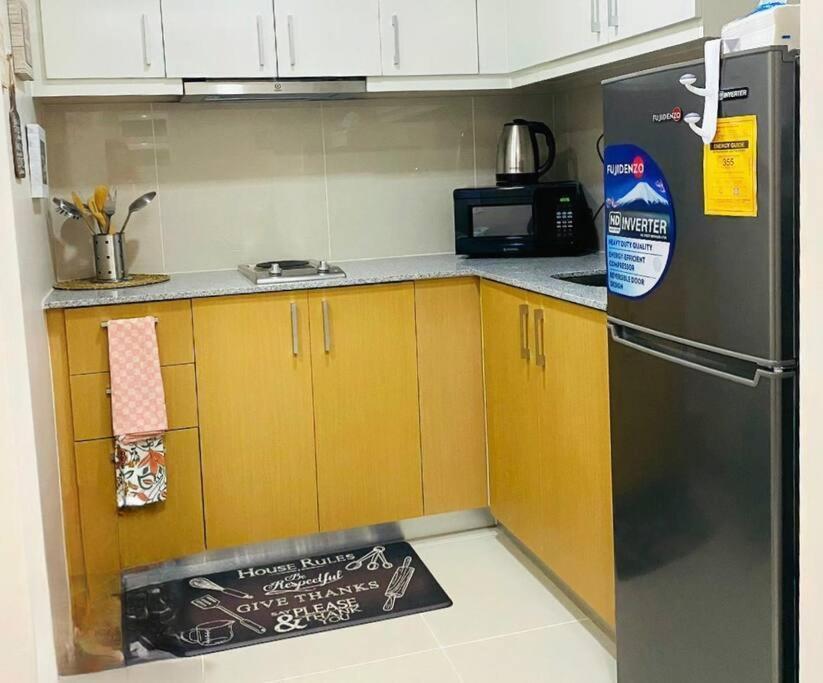 Cosy Executive 1 Bedroom Uptown Parksuites Ultra Fast Internet Manila Esterno foto